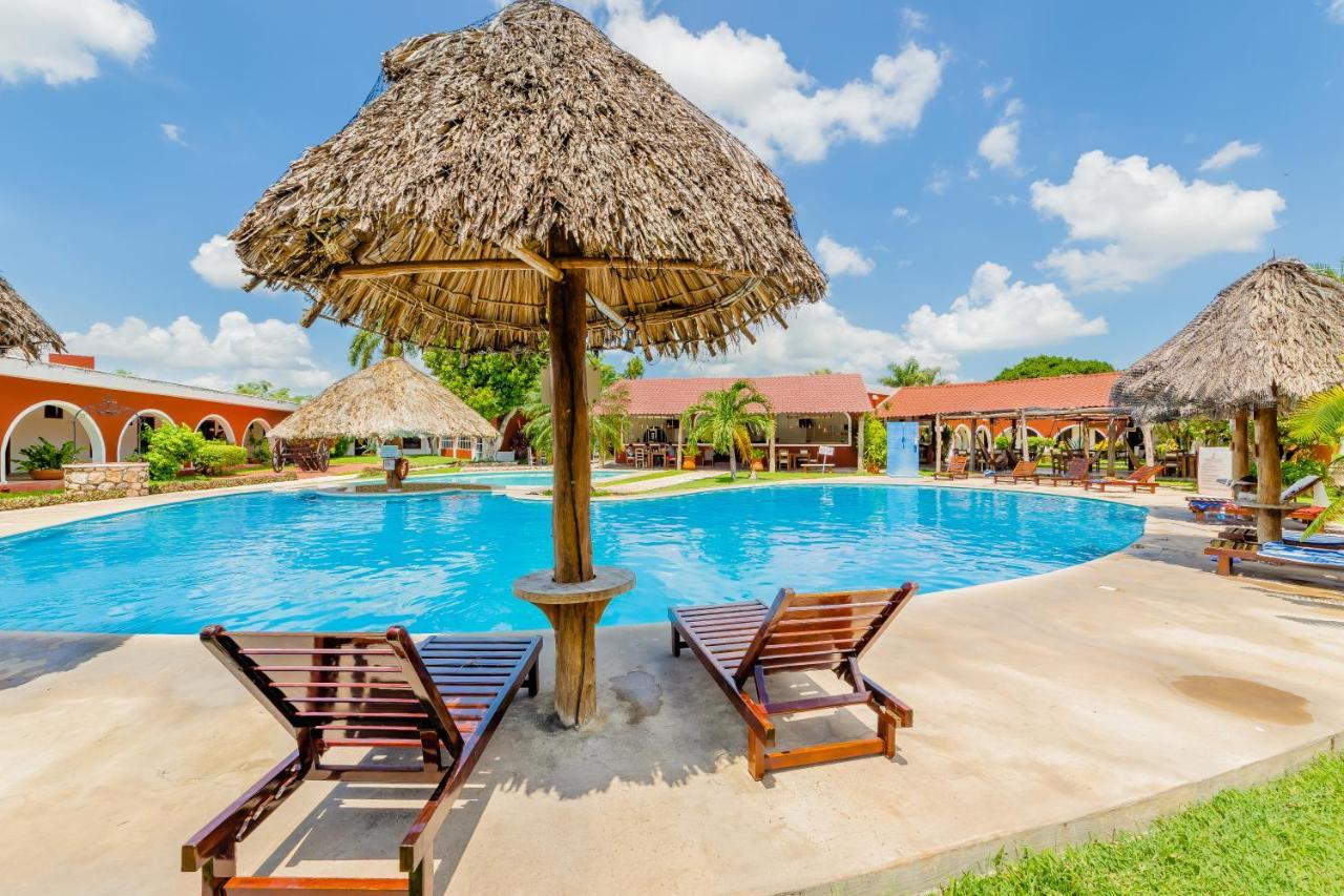 Hacienda Inn Aeropuerto Mérida Buitenkant foto